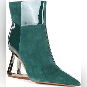 🆕 Gianni Bini Green Suede/ Patent Leather Gold Heeled Boots Size 6